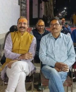 भारतीय धर्मसंध के संपादक अरूण पाण्डेय आरएसएस के धर्मजागरण मंच के दिल्ली प्रभारी सुशील त्रिपाठी के साथ एक कार्यक्रम में