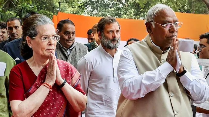 कांग्रेस में हिंदू धर्मस्थलों का विरोध क्यों?